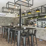 度假村 Althea Village - Family 4*